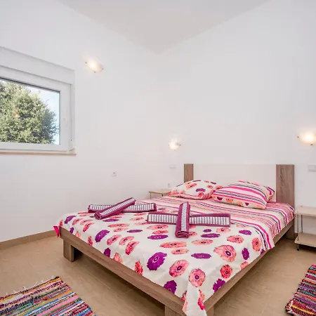 B&b-1 By Interhome *