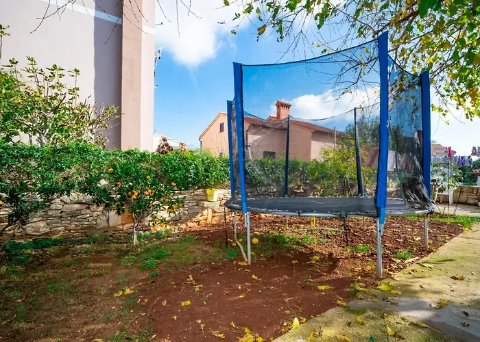 B&b-1 By Interhome * Ližnjan