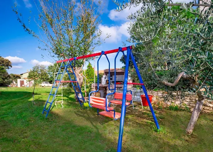 B&b-1 By Interhome * Ližnjan